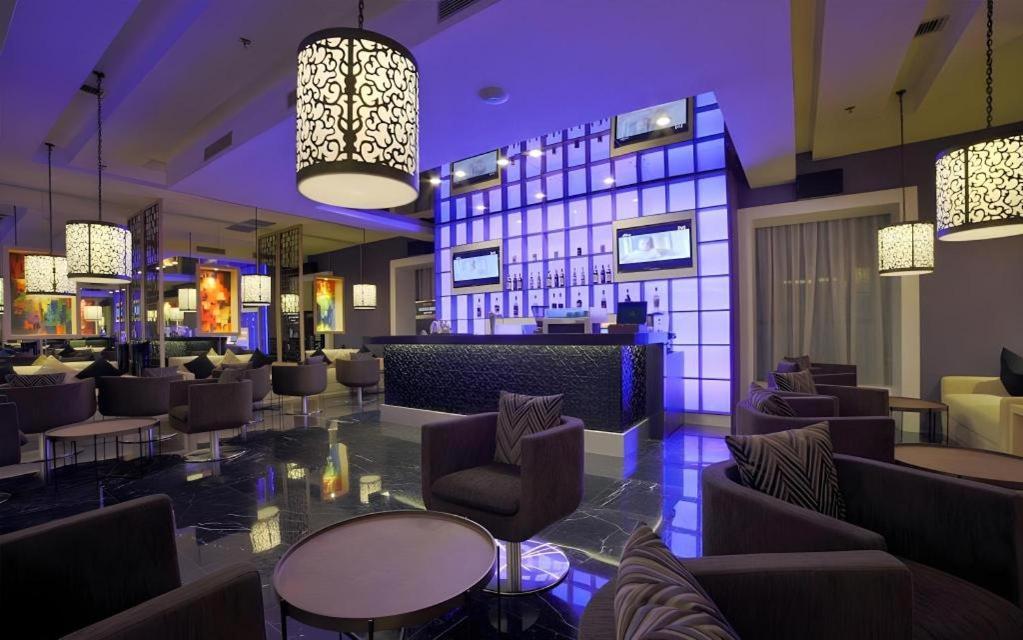 Brits Hotel Karawang Buitenkant foto