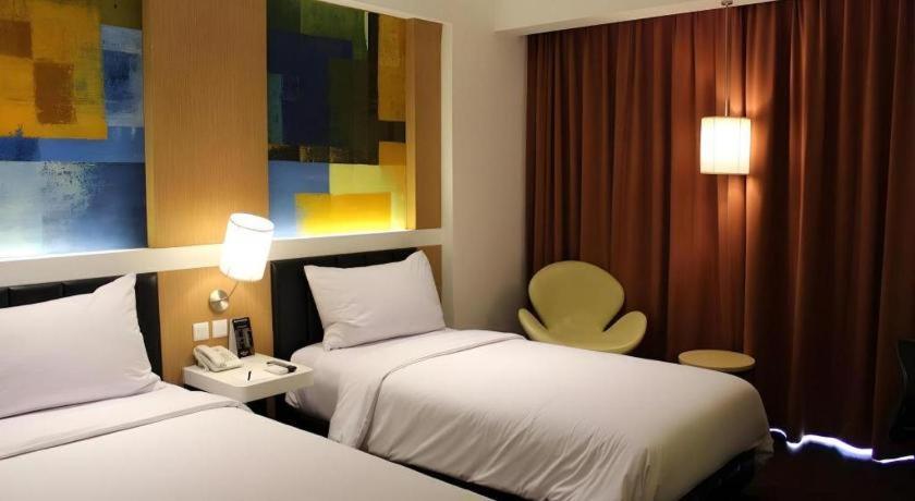 Brits Hotel Karawang Buitenkant foto
