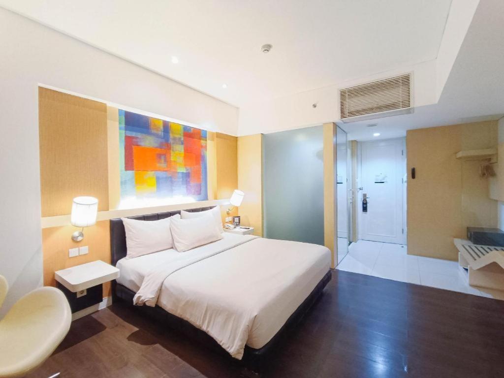 Brits Hotel Karawang Buitenkant foto