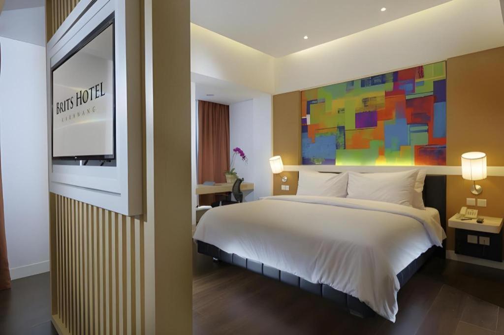 Brits Hotel Karawang Buitenkant foto